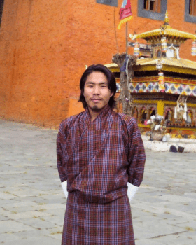 A L Λ Y Λ @Traveling | Discover Bhutan. Rediscover Yourself. | Chimi Rinzin
