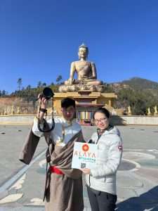 A L Λ Y Λ @Traveling | Mr.Bate Mrs.Yan ling | Discover Bhutan. Rediscover Yourself. Mr.Bate & Mrs.Yan ling