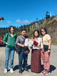 A L Λ Y Λ @Traveling | 20 | Discover Bhutan. Rediscover Yourself. Mr. Gawaine and his Friends - Reviews-alaya-traveling- Bhutan Tour - Chimi Lhakhang- Temple of Fertility - Bhutan