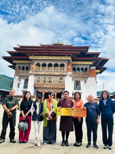 A L Λ Y Λ @Traveling | Mrs.Wen Hui and Group | Discover Bhutan. Rediscover Yourself. Ms.Wen Hui & Group - Reviews-alaya-traveling- Bhutan Tour - Gangtey Temple - Phobjikha Valley